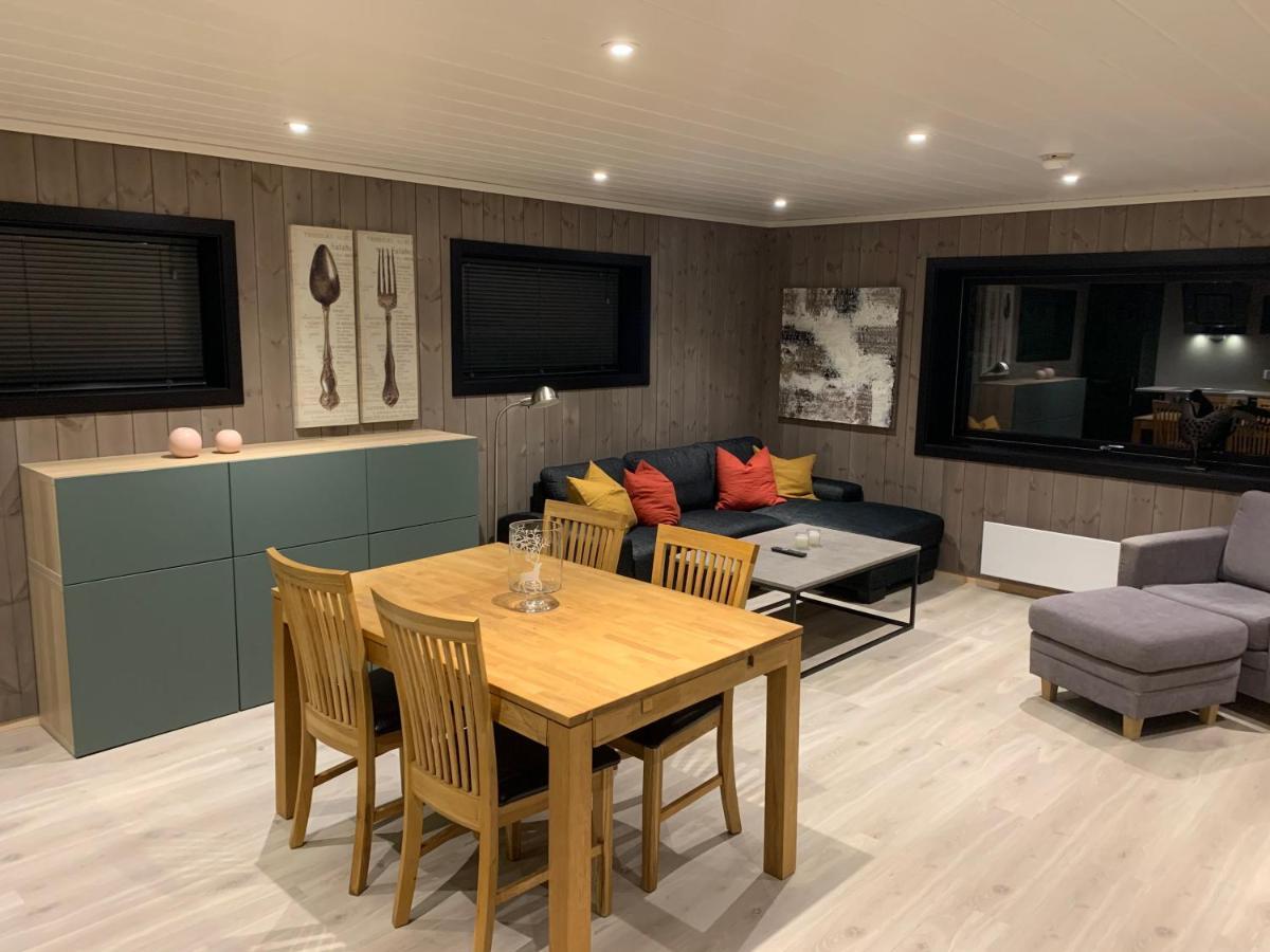 Lom Apartment 外观 照片